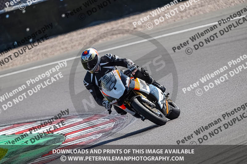 donington no limits trackday;donington park photographs;donington trackday photographs;no limits trackdays;peter wileman photography;trackday digital images;trackday photos